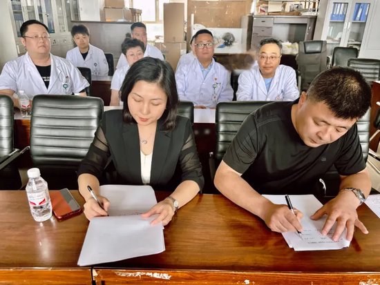 哈尔滨市第二医院倾力包扶 助力依兰县医疗事业发展