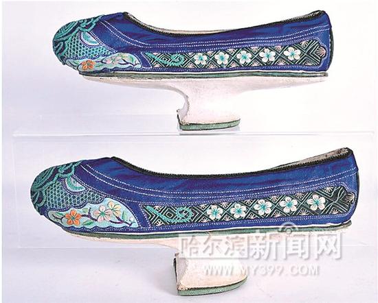 阿城展出400余件八旗满族服饰带你看看满族人的时尚