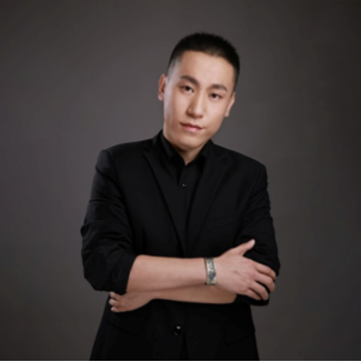 李智博:实战派营销专家 "策划圈的许知远"