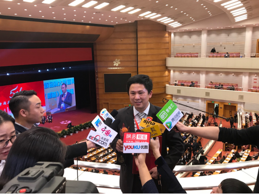 智能矩阵创始人高庆忠先生接受现场媒体采访