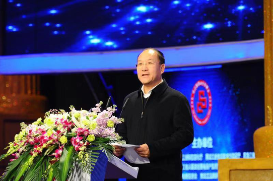 庆安县县长于雷致辞