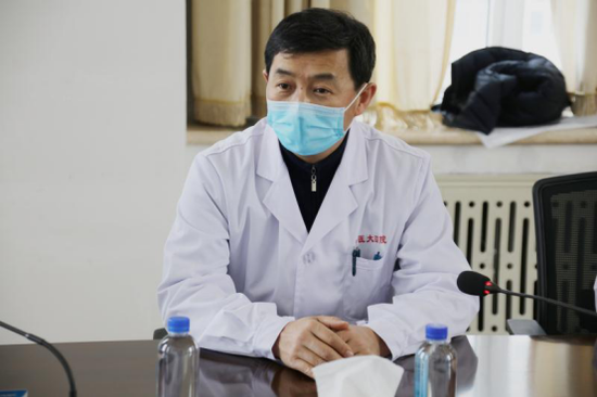 哈医大四院徐万海教授团队赴七台河市指导医疗救治工作