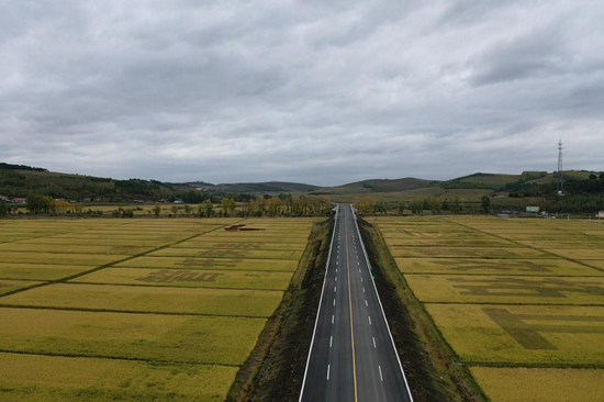 大道如虹铺坦途 鸡西市公路建设实现跨越式发展