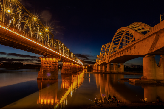 中东铁路桥其实啊,真实的哈尔滨不止一面,甚至不止千面.