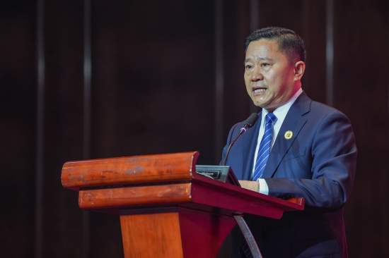 直属商会党委书记沙育超,齐齐哈尔市领导吴煜,谢广全,贾兴元,李柏春