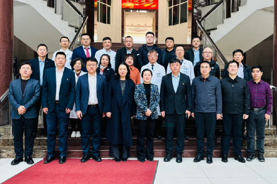 哈医大肿瘤医院与鹤岗市人民医院举行黑龙江省肿瘤专科联盟医联体签约