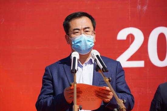 县委副书记,县长魏海波致辞