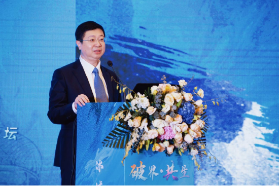 黑龙江省委宣传部副部长,黑龙江广播电视台党组书记,台长王永石致辞