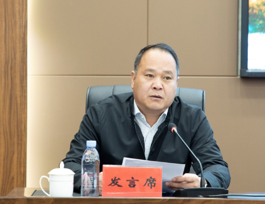林业集团公司产业发展处发言人 刘洪生