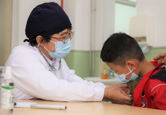 哈医大一院群力院区举办"关爱儿童健康"大型义诊活动