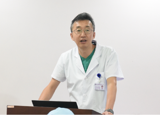 哈医大二院肿瘤中心主任王贵玉教授主持多学科云会诊