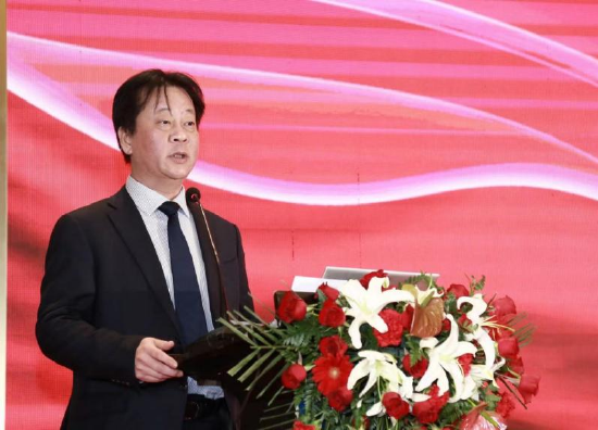 天津医科大学肿瘤医院党委书记陆伟教授为大会致辞