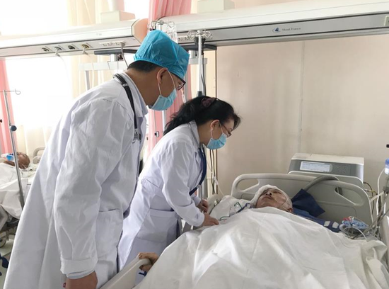 无名患者急需手术无人陪同哈市二院医生选择这样做