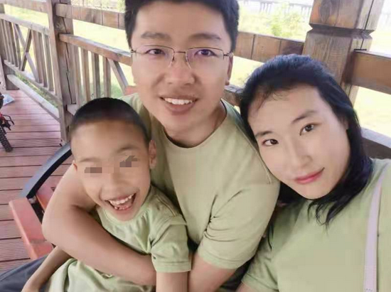 抗疫日记小熊爸爸妈妈在抗疫一线守护家园守护你