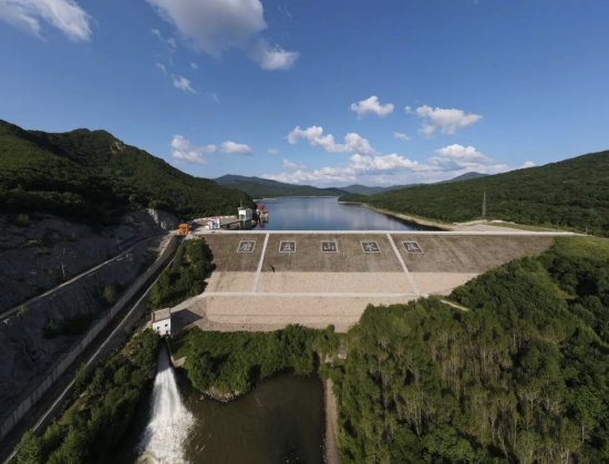 磨盘山水库全貌