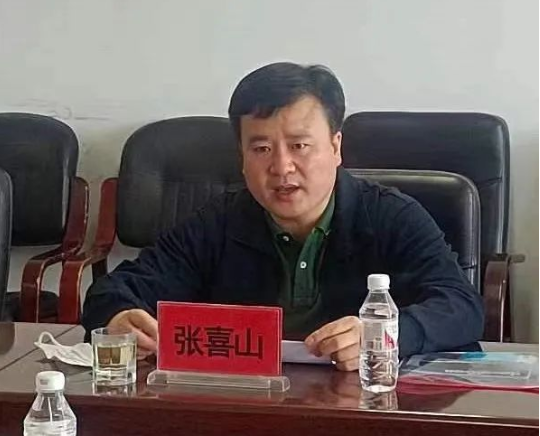 最后,张喜山就会议落实情况提出四点要求,要把校友