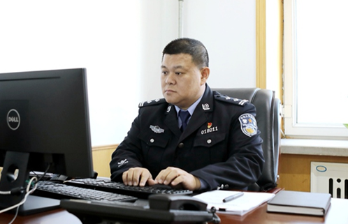 血热的忠诚——记哈尔滨市公安局南岗分局刑侦二大队大队长史建华