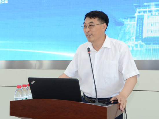 哈医大二院党委书记王永晨致辞