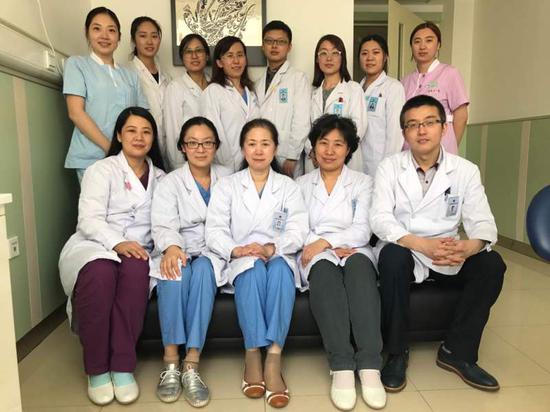 一院群力院区口腔科成立于2015年12月,以原哈医大口腔医院医生为主体