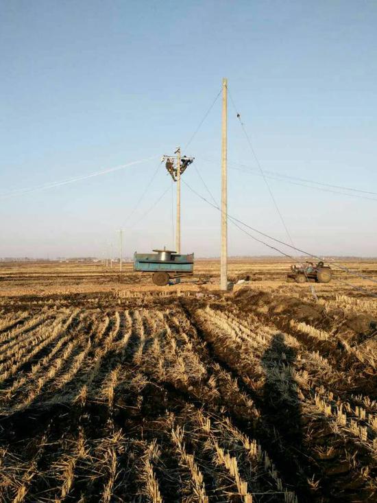 巴彦县供电公司 全力投入机井通电工程助力农耕