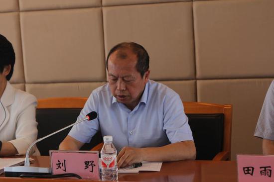 绥化市政府副市长刘野出席启动仪式并讲话,市民政局副局长苏航代表市