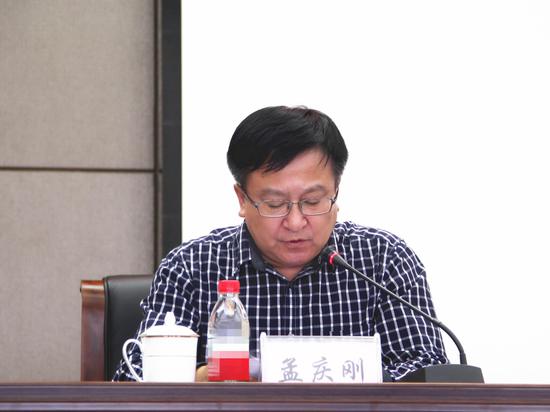 市卫计委党委委员,副主任孟庆刚