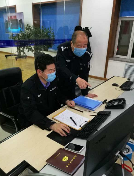 24小时坚守第一时间出动记铁力市公安局指挥中心主任张忠芳