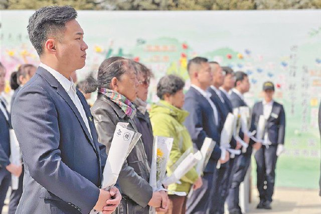 清明祭忠魂 哈市举行集体共祭活动