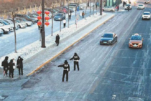 哈市部署130余处校园勤务岗位