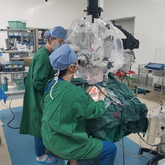 哈医大四院耳鼻喉科为两岁聋儿成功实施人工耳蜗植入术