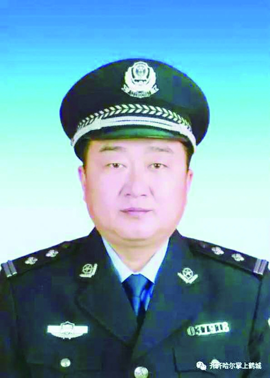 齐齐哈尔公安英烈杨文峰家庭家风家训:要学做事,先学做人,风清气正