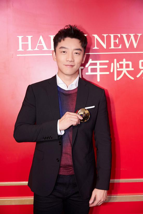 郑恺来了!亮相lancme兰蔻哈尔滨远大购物中心新年活动