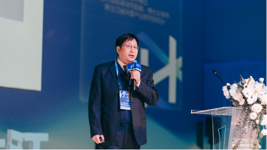 黑龙江省冰雪产业研究院院长张贵海发表主旨演讲