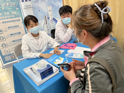 科学护肤爱发护发正确认识银屑病哈医大二院皮肤科举行义诊活动
