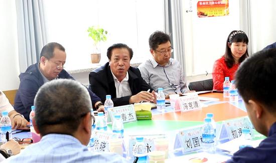 "敦品星光,遇见最好的自己"——"贺英超校长发展共