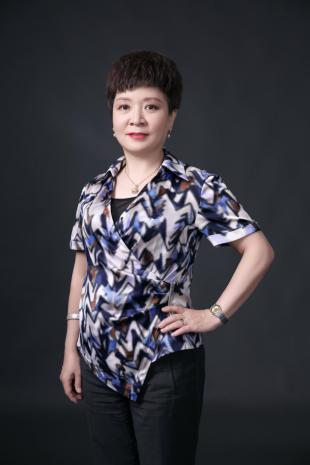 皮肤性病科医生郑淑云