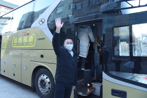 副院长付然带队奔赴黑河据悉,此次哈医大二院共派出33名紧急医学救援
