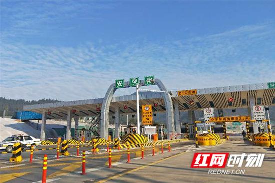 马安高速公路建成通车 安化至长沙车程缩减近2小时