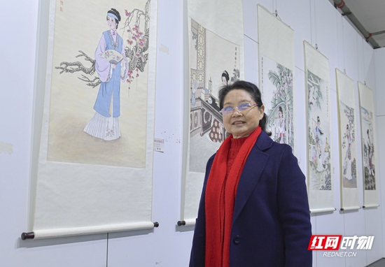 陈青英工笔画展在长沙举行