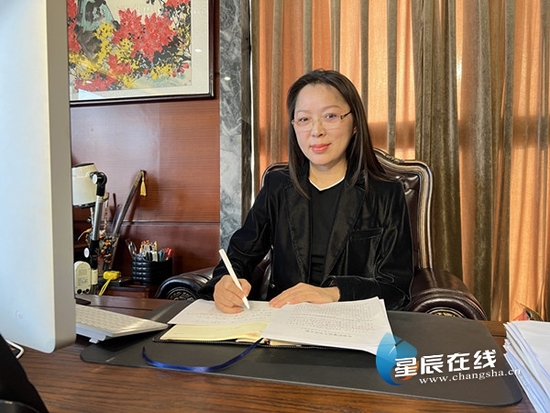 代表风采⑩罗丽芬坚持为民代言在民政事业中书写大爱