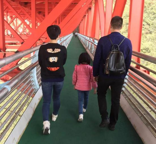 自媒体 > 正文   谈及妻子,姜sir说自己心里一直有一个遗憾,妻子曾对