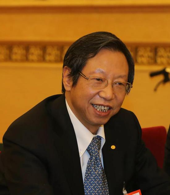 长丰集团党委书记,董事长 李建新