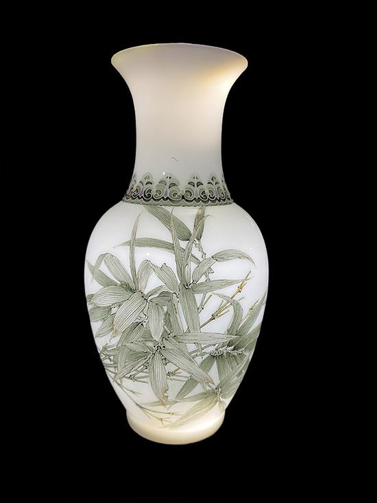 陶润文大球泥釉下五彩陶瓷作品