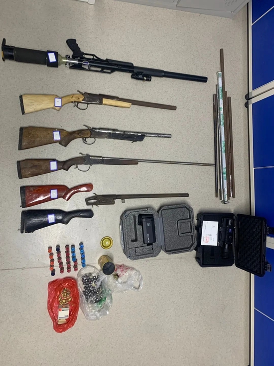 &nbsp;现场查获枪支配件&nbsp;&nbsp