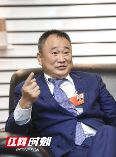 湖南出版投资控股集团党委书记,董事长,总编辑,中南传媒董事长龚曙光