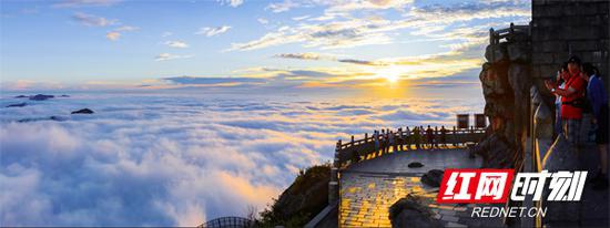 南岳景区祝融峰云海