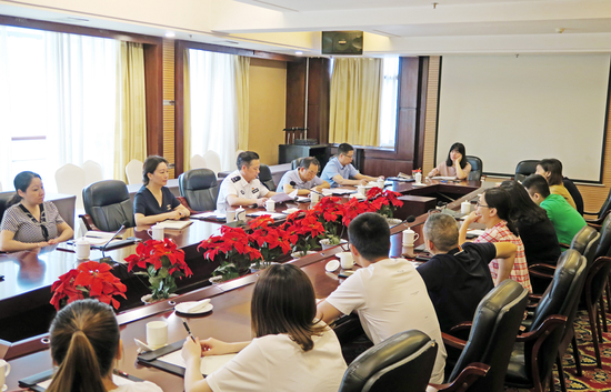 【教育整顿·株洲】株洲公安:贺建初赴市接待服务中心开展"三个规定"