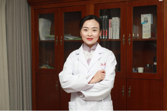 谷医堂副主任医师薛丽君。