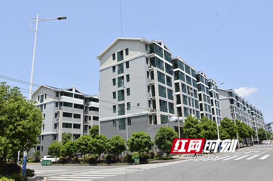 付姣龙 衡阳报道   4月29日,临近"五一",为赶着节前出货,祁东县归阳工