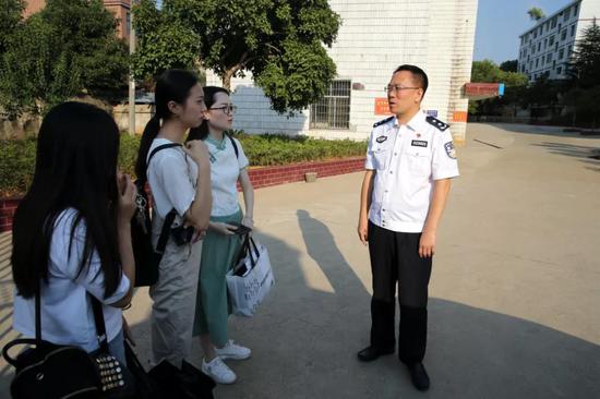 胡志文赴衡东县和常宁市督导大庆安保维稳工作
